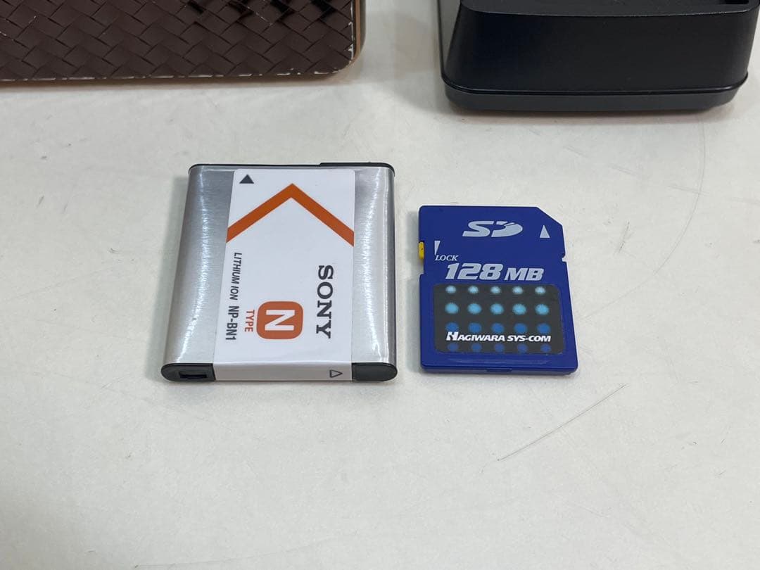 SONY Cyber-Shot DSC-T99Dメモリー128mbデジタルカメラ