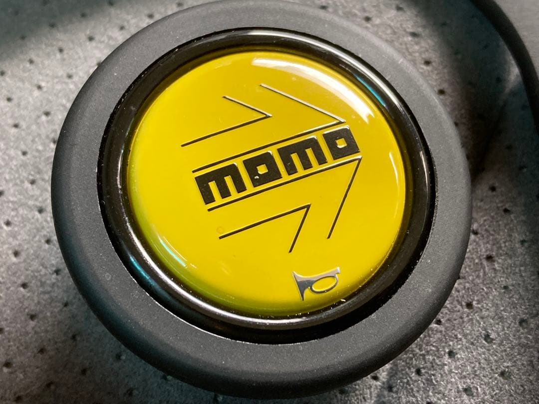 MOMO ステアリングホイール C-71 350mmコンペティション極上品