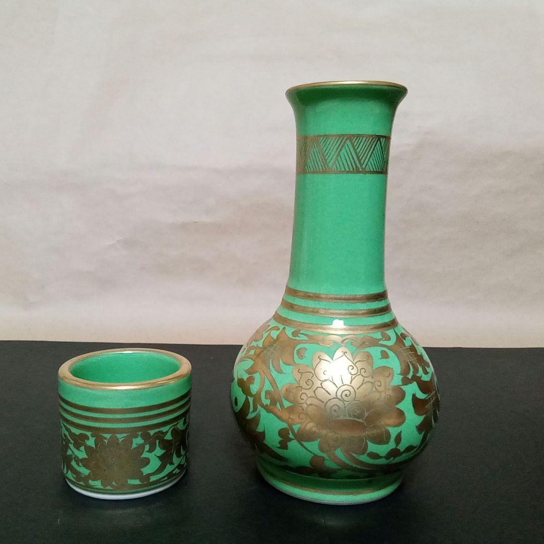 皆具　緑地金襴手　祥堂