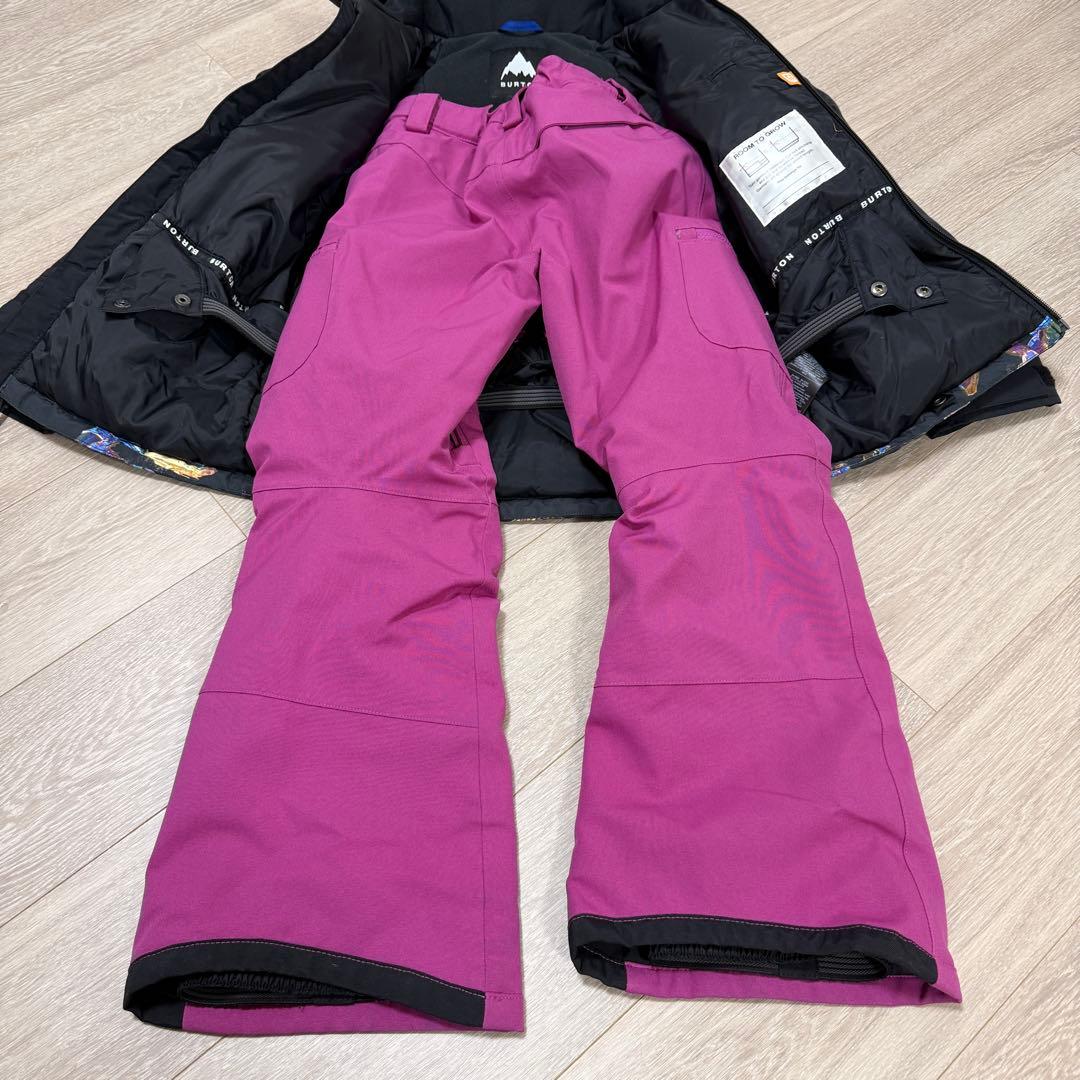 Burton 子ども用スノーボードウェア上下 キッズSサイズ 130cm前後