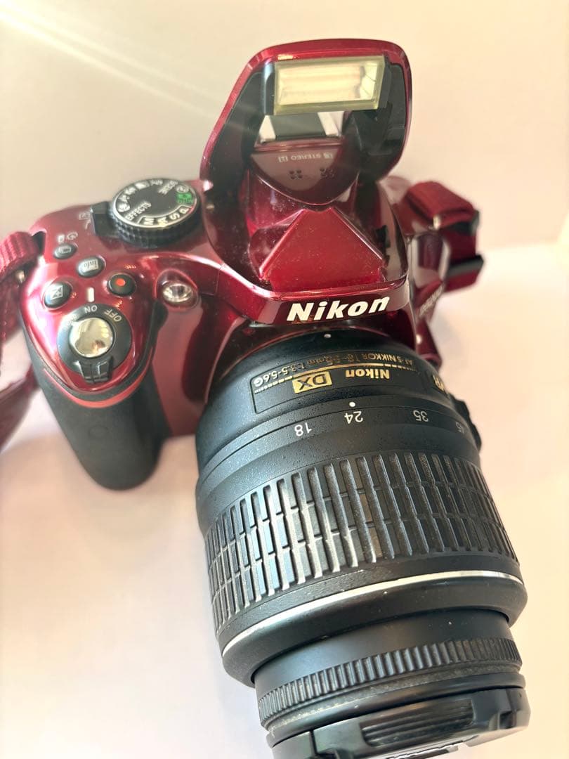 Nikon D5200 ダブルレンズキット レッド