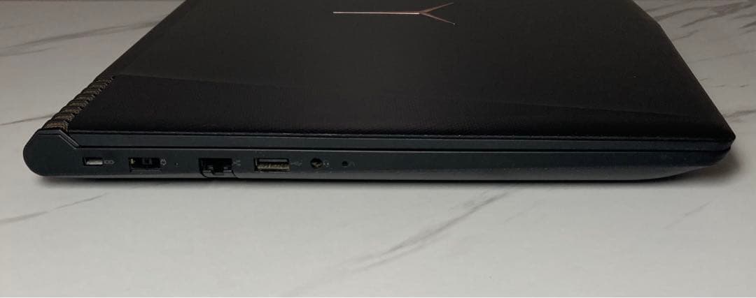 Windowsノート本体 Lenovo rescuer R720 15IKBN i5-7300HQ 16G
