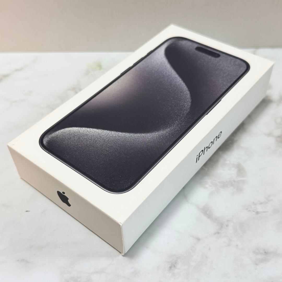 iPhone 15 Pro 256GB SIMフリー ブラックチタニウム