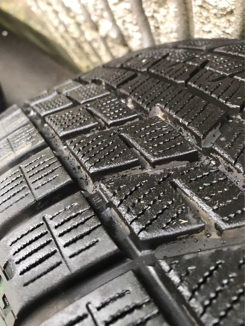 メルセデスベンツGLAスタッドレスセット