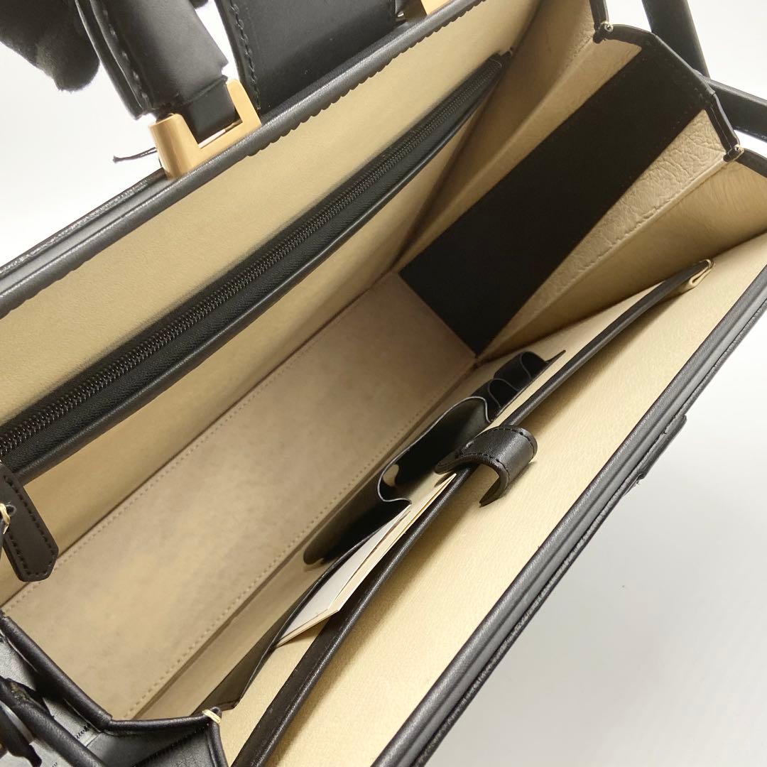 新品未使用　ロイヤルクラシック　ダレスバッグ　ブリーフケース　レザー　ブラック