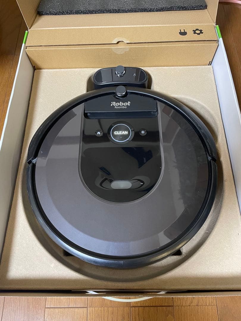 iRobot アイロボット　ルンバ　i7 ロボット掃除機　正規品　完動品　中古