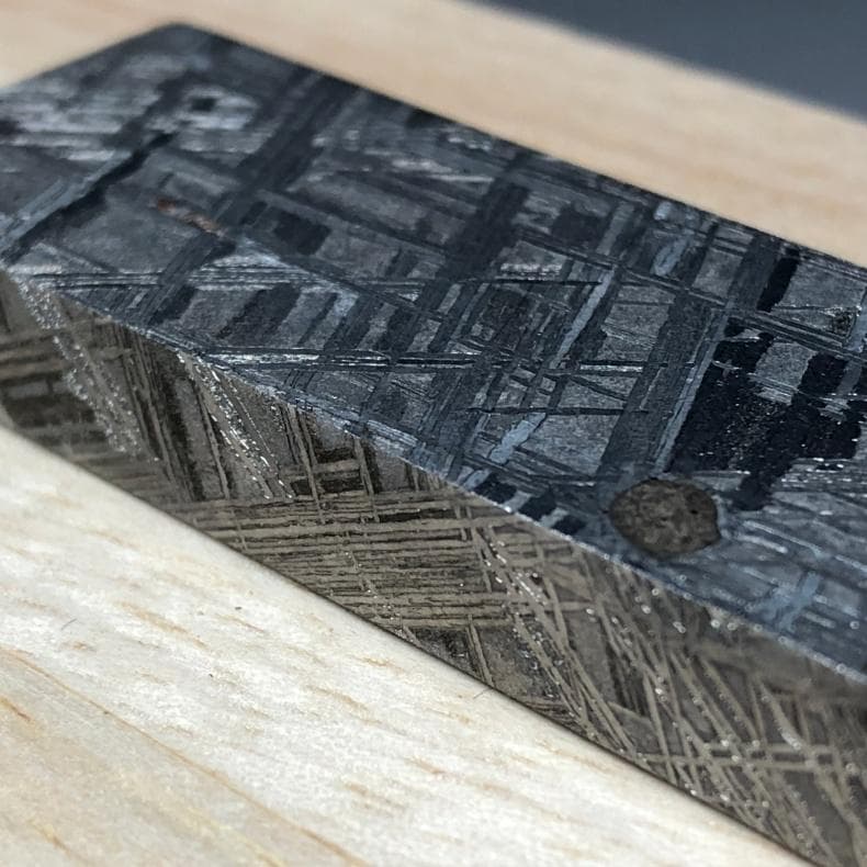 ギベオン隕石 Gibeon Meteorite メテオライト 鉄隕石 重さ75ｇ