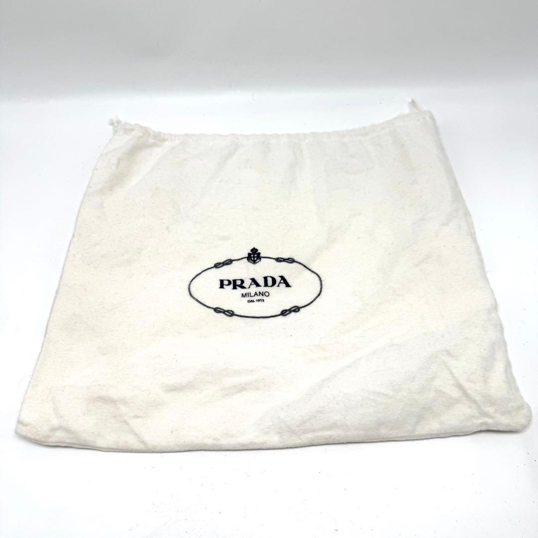【新品同様・使用感無し】プラダ ショルダーバッグ ポシェット ナイロン 三角ロゴ