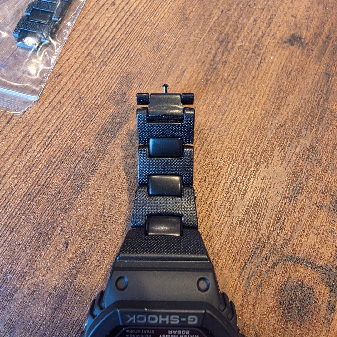 CASIO G-SHOCK GW-M5610UBC-1JF メタルバンド