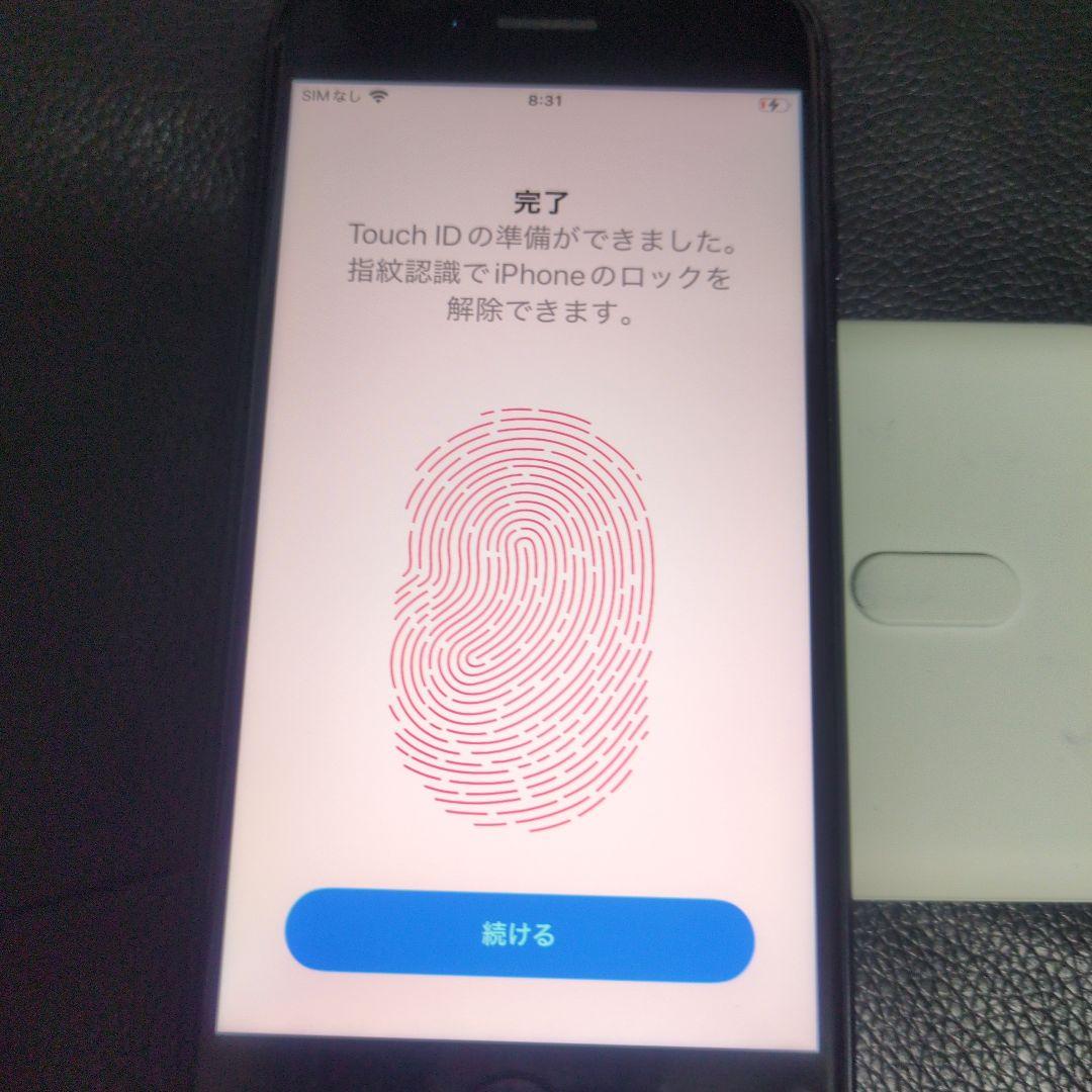 美品　iPhone　se3 第3世代　64gb SIMフリー　黒　ブラック　65