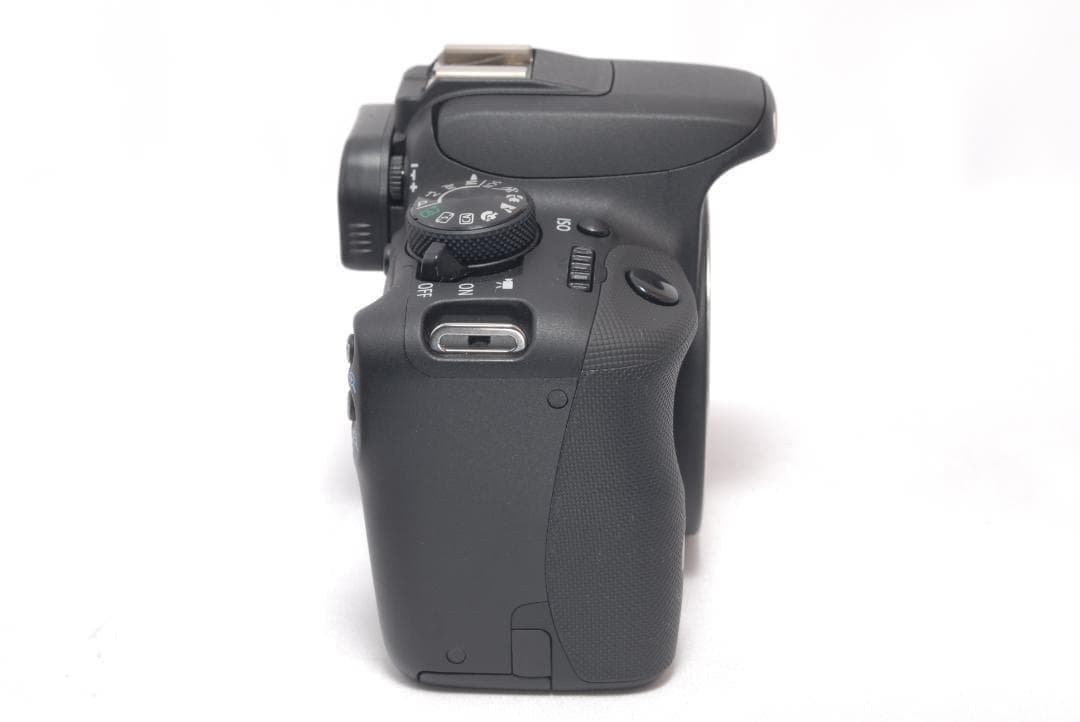 ⭐️バッグ＆説明書付き⭐️Canon Kiss X7 キャノン　デジタル一眼