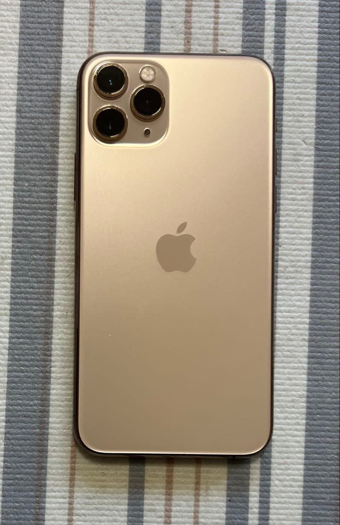 iPhone 11 Pro 256G Simフリー　OS17