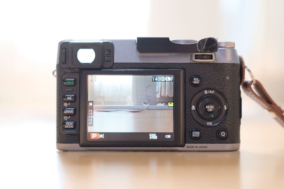 限界値下げ！動作品！FUJIFILM　デジタルカメラ　x100s オマケ付き！