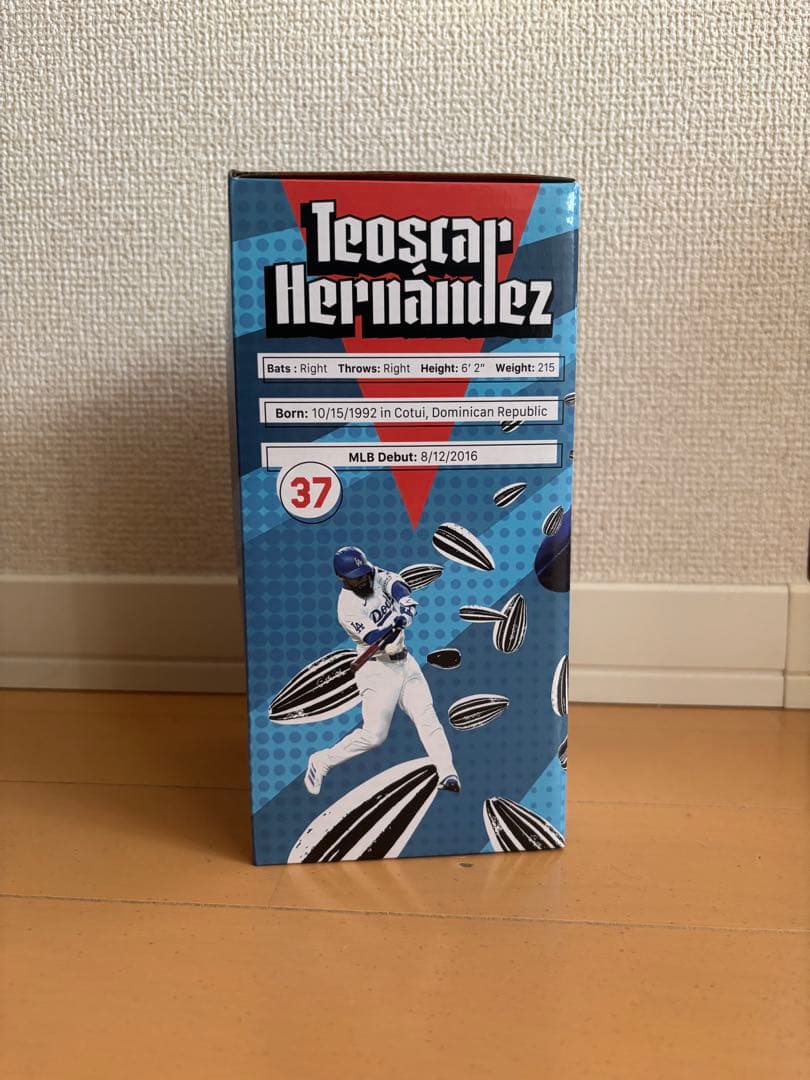 【新品未開封】ドジャース　テオスカー・ヘルナンデス　ボブルヘッド ヘルメット付き