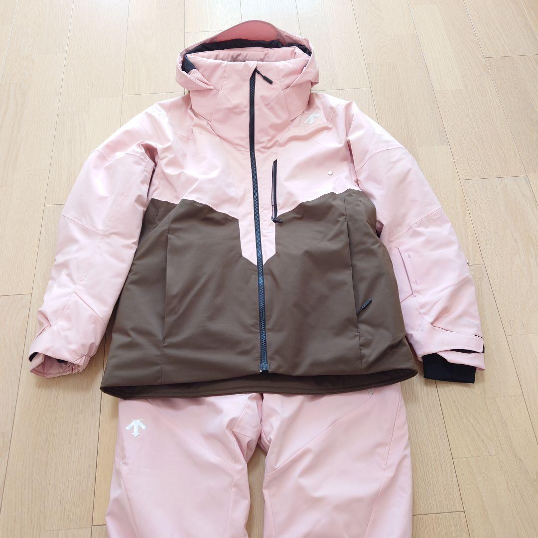 〈値下げ〉2024/25 DESCENTEスキーウェア上下