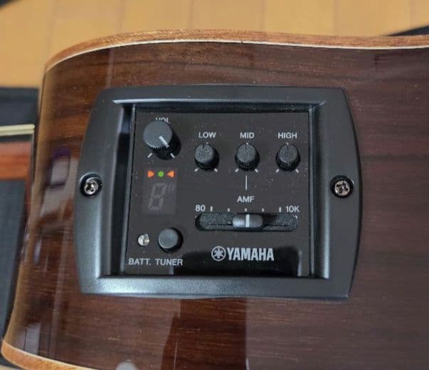【お値下げ】YAMAHA アコースティックギター