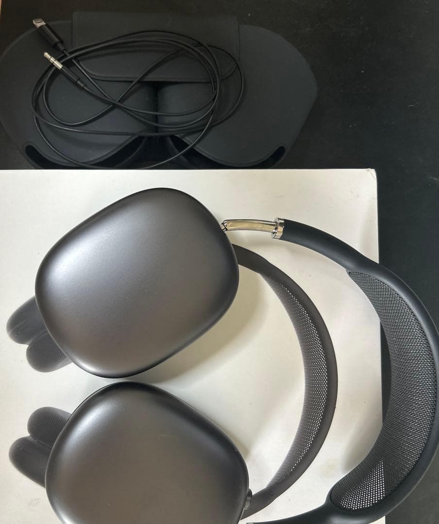 Airpod max (専用ケーブル、ケース、ボックスあり)