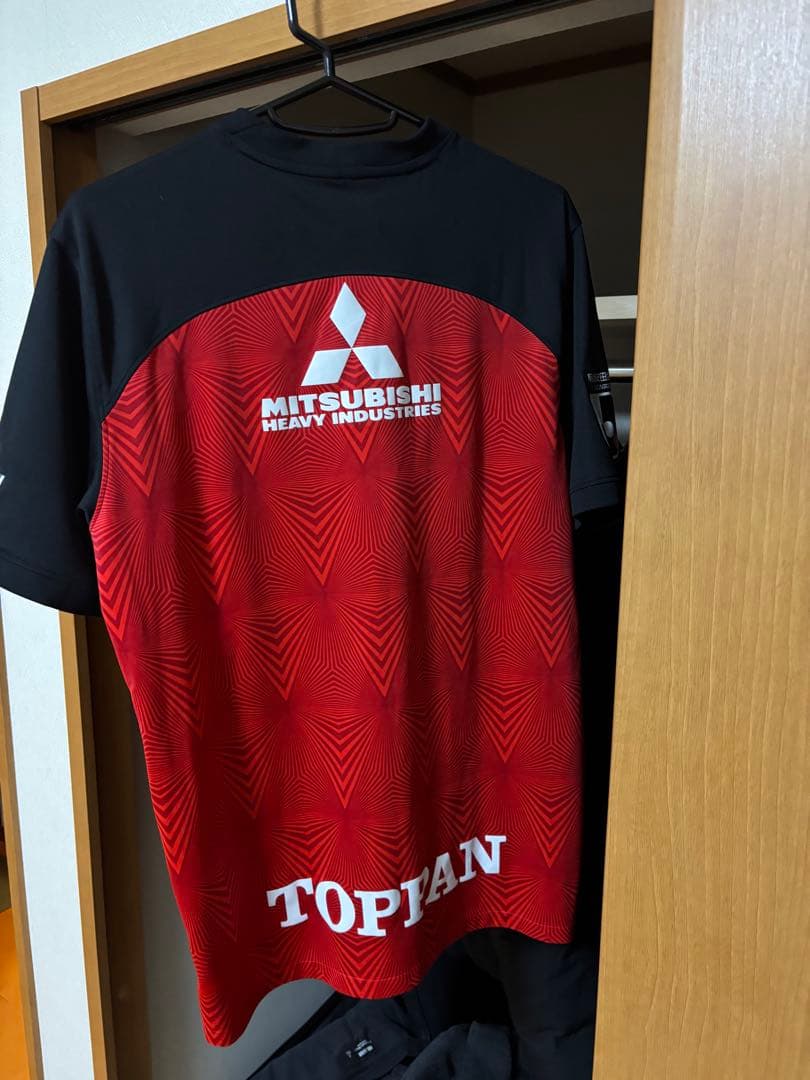 浦和レッズ Nike サッカーシャツ レッド ブラック