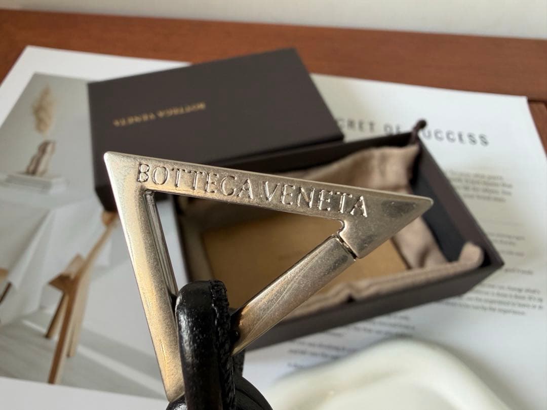 BOTTEGA VENETA レザー ノット キーリング　ユニセックス