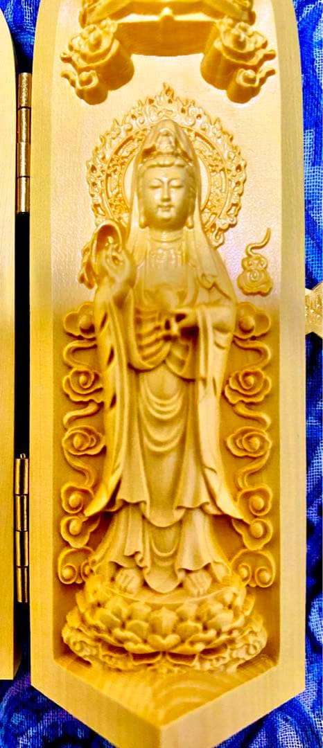 金運爆上げ！祈祷済！魂入り木製　普通の三尊仏ではありません！阿弥陀如来様