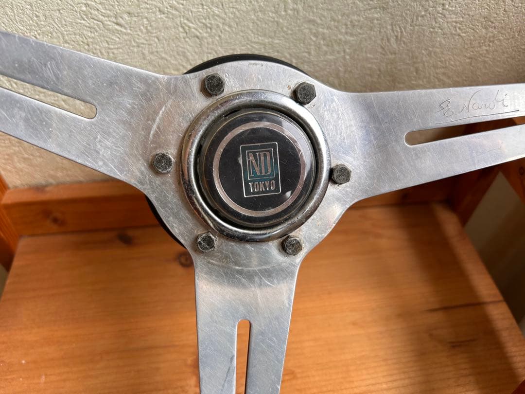 ND TOKYO ナルディ ウッドステアリング ホーンボタン付き ハンドル