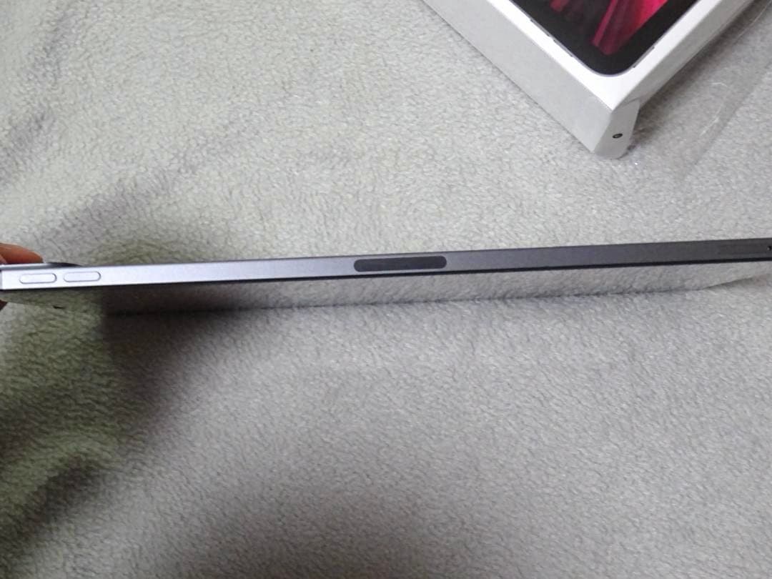 11インチ iPad Pro(第3世代) Wi-Fi+セルラー MHW53J/A