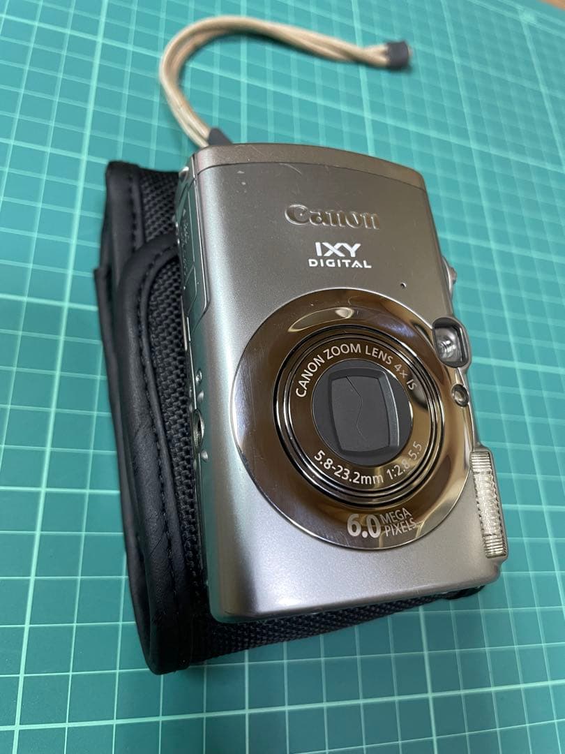 Canon IXY デジタル 800is ストラップ、布製ケース付属