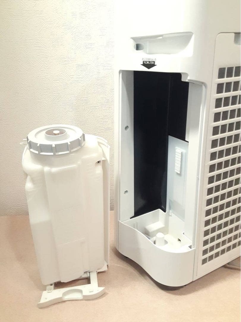 高年式2022年製☆☆SHARP　プラズマクラスター KC-M502J-W