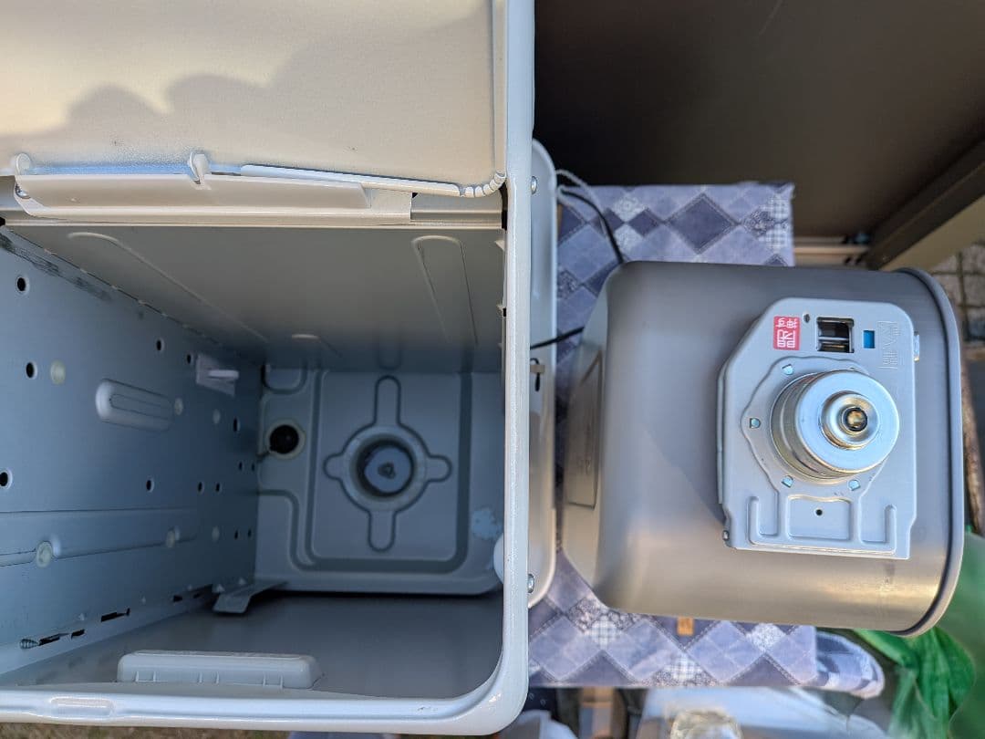 CORONA 　石油ファンヒーター