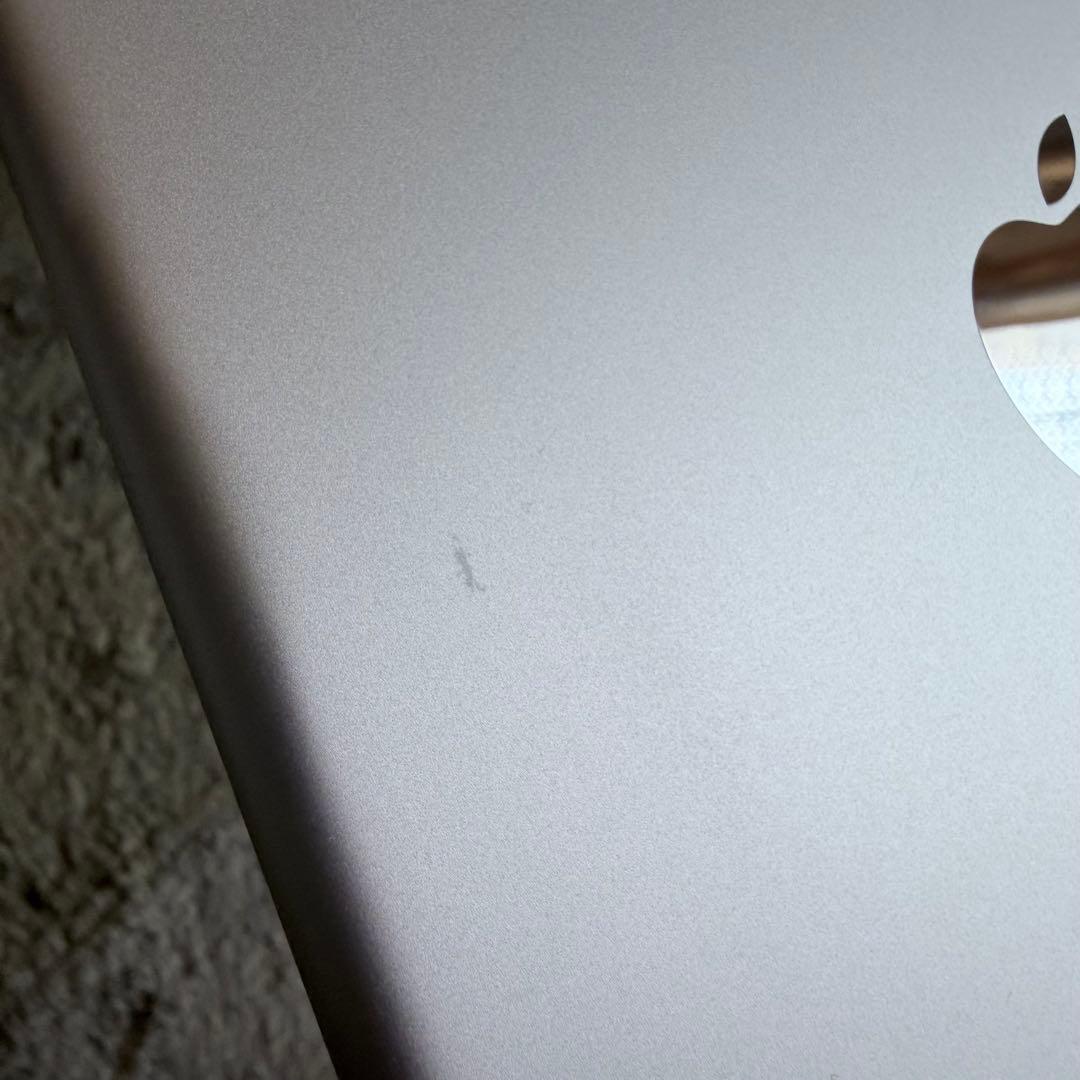 ＊＊週末お値下げ＊＊ iPad 32GB シルバー　第5世代