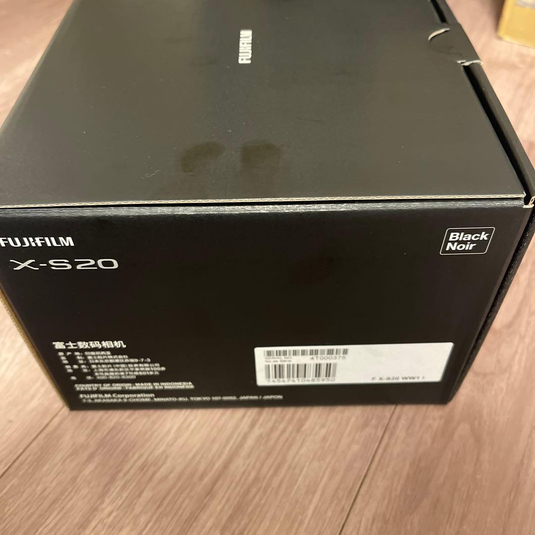 富士フイルム(FUJIFILM) X-S20 ボディ