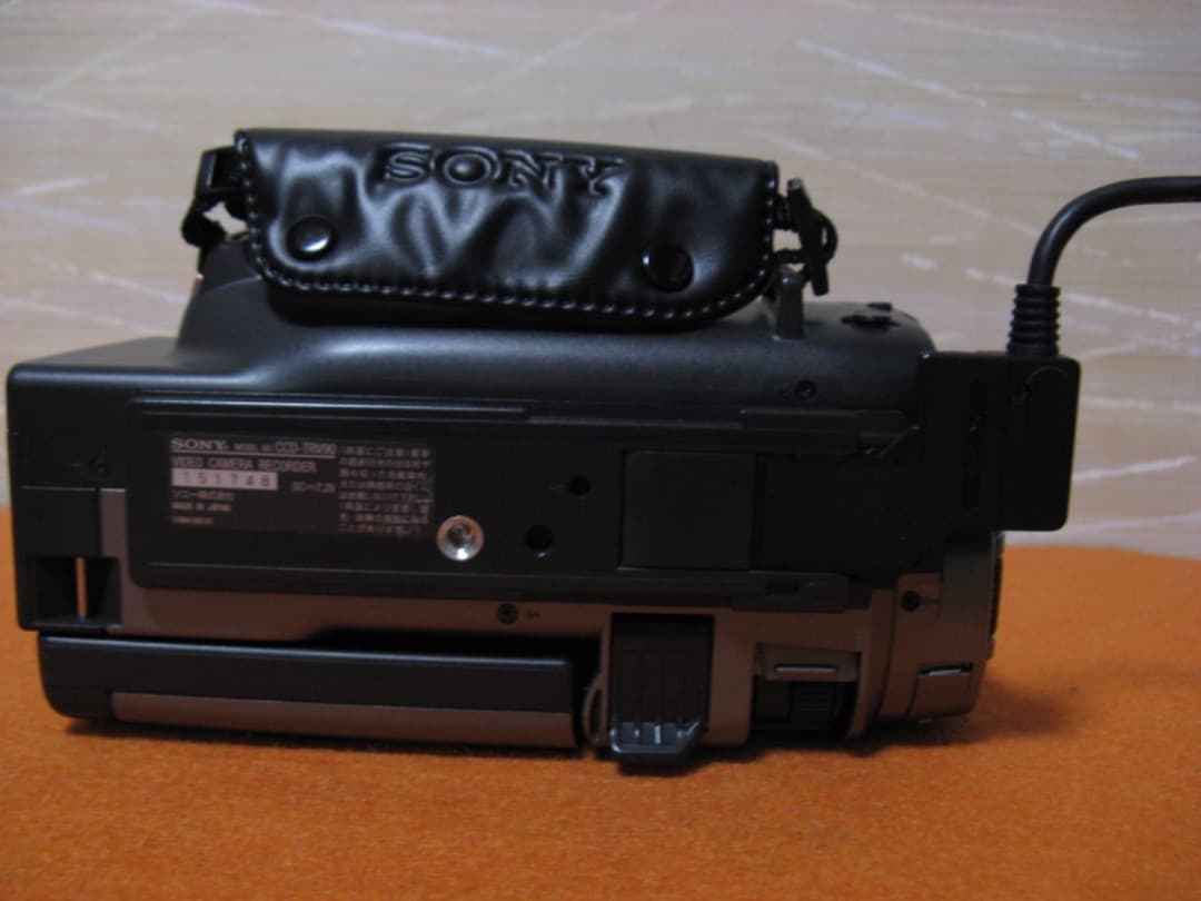 動作OK❗️☆SONYの液晶Hi8/8ミリビデオカメラ/CCD-TRV90