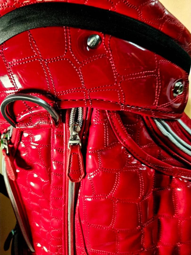 送料無料/新品未使用　OWL エナメル高級ワニ柄型押しゴルフバッグ レッド