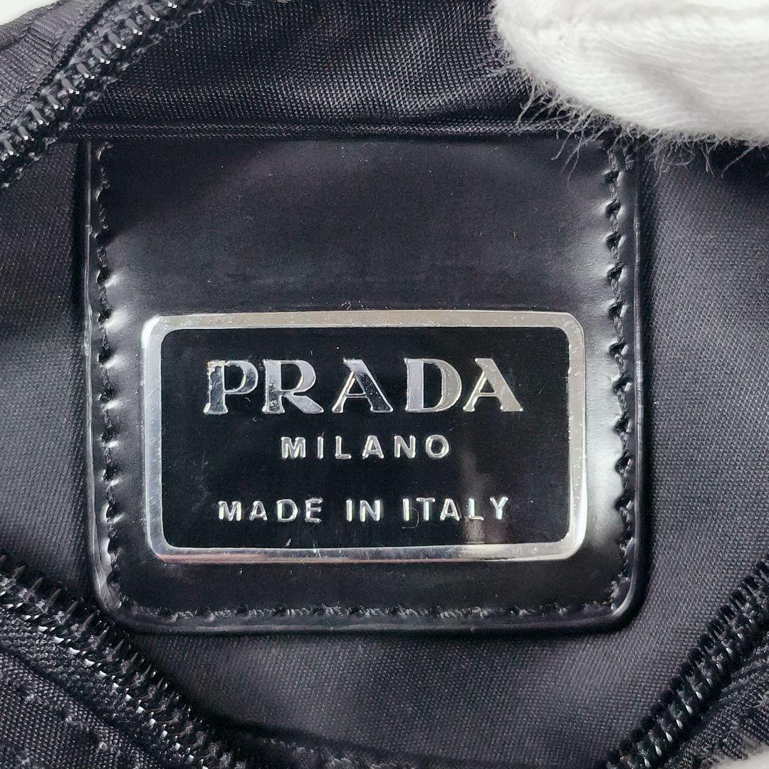 未使用級美品✨️PRADA　プラダ　VELA　ヴェラ　ショルダーバッグ　男女兼用