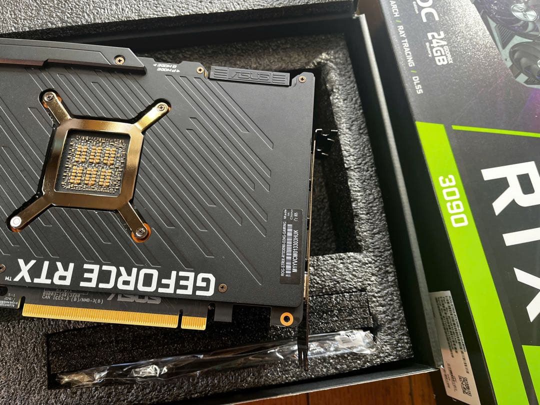グラフィックボード・グラボ・ビデオカード Asus Rog Strix RTX3090 24GB OC