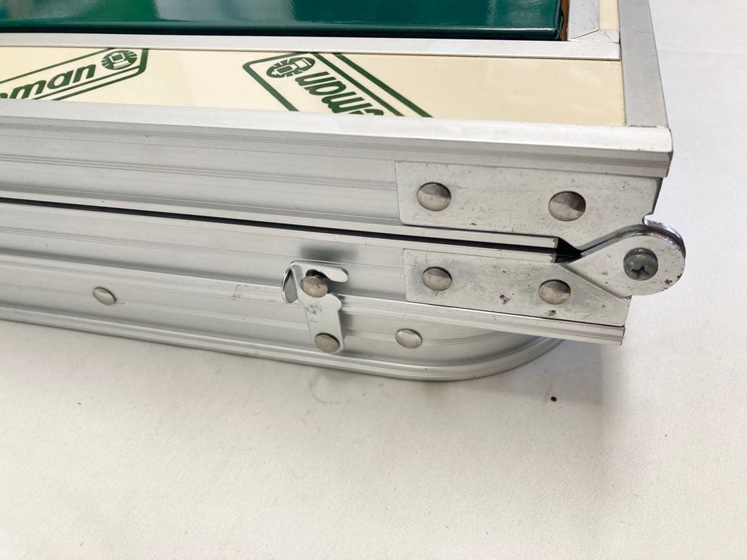 Coleman コールマン　フォールディングテーブル　三つ折り　BBQテーブル