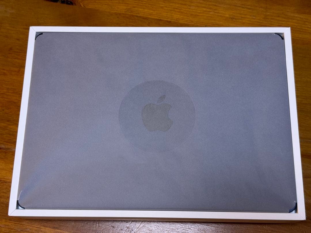 美品　MacBook Air M2 8GB 256GB ミッドナイト