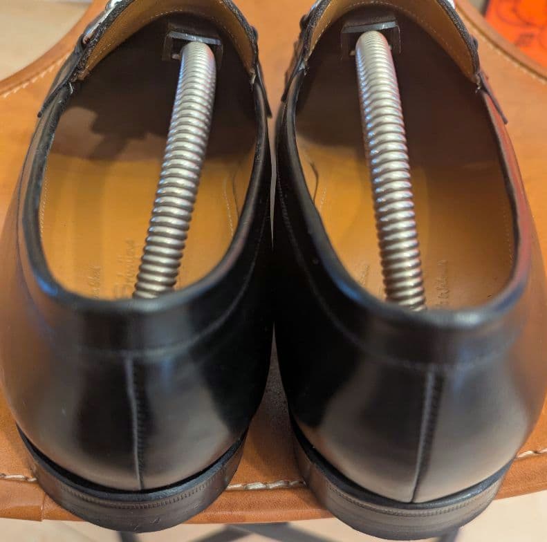 り*ん様 美品 Jalan Sriwijaya ビットローファー ブラック 98