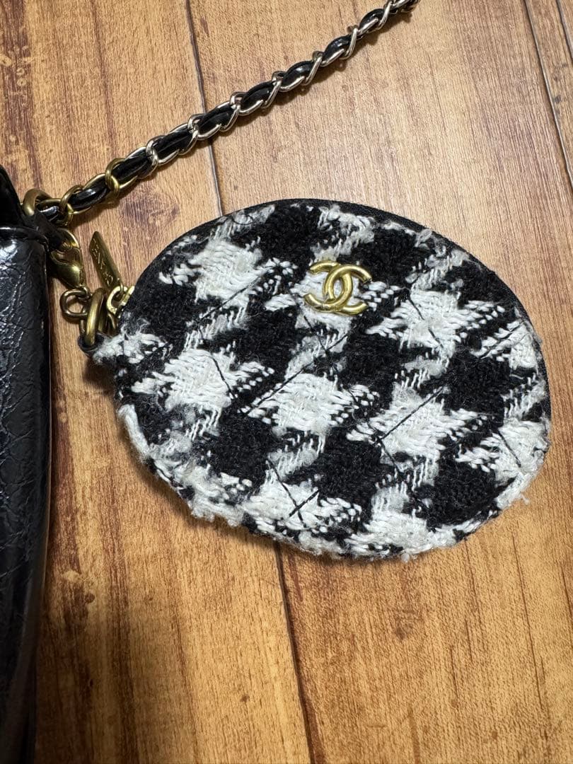 24時間以内発送　CHANEL ノベルティキルティング スマホ　ショルダーバッグ