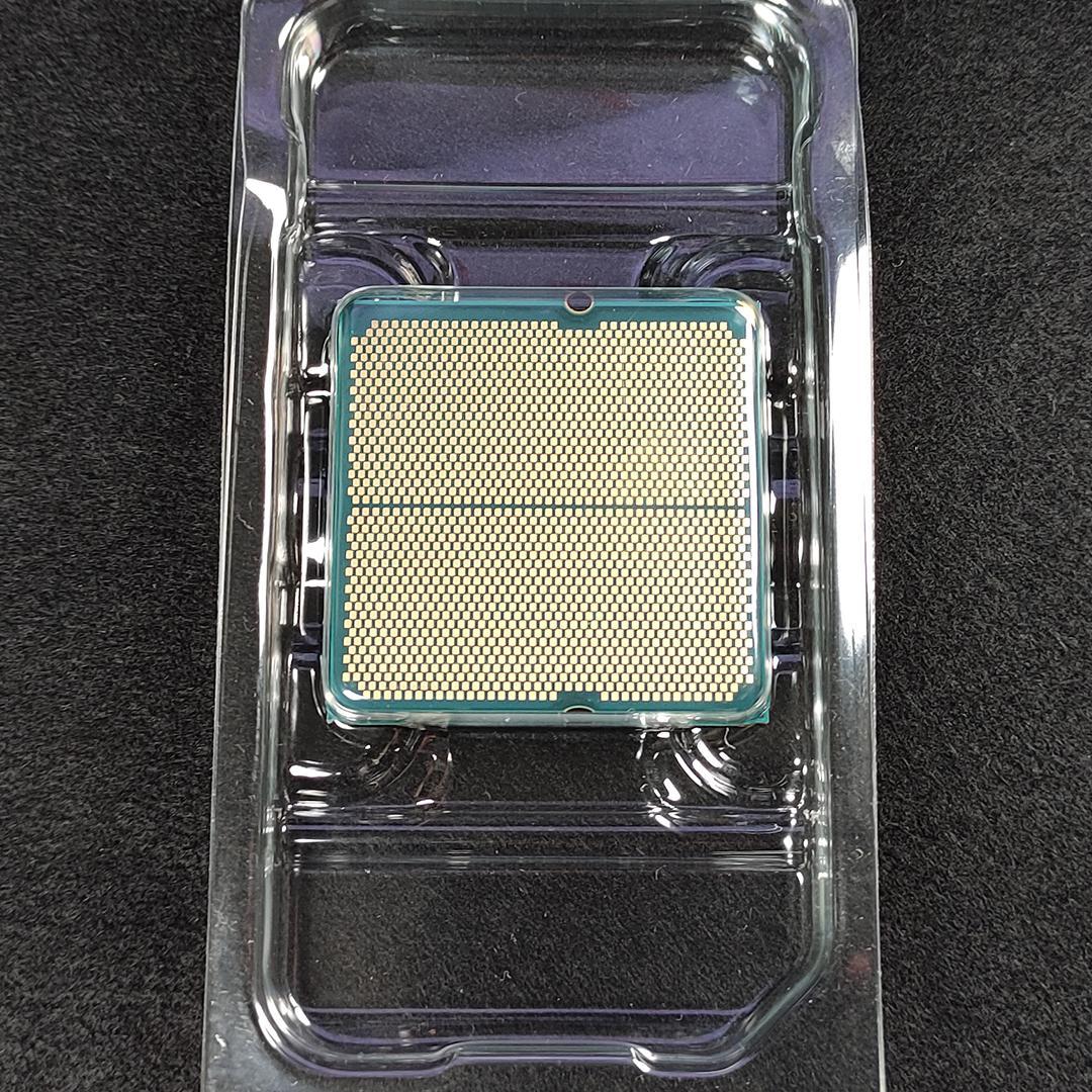 【新品未使用】AMD Ryzen 7 7800X3D