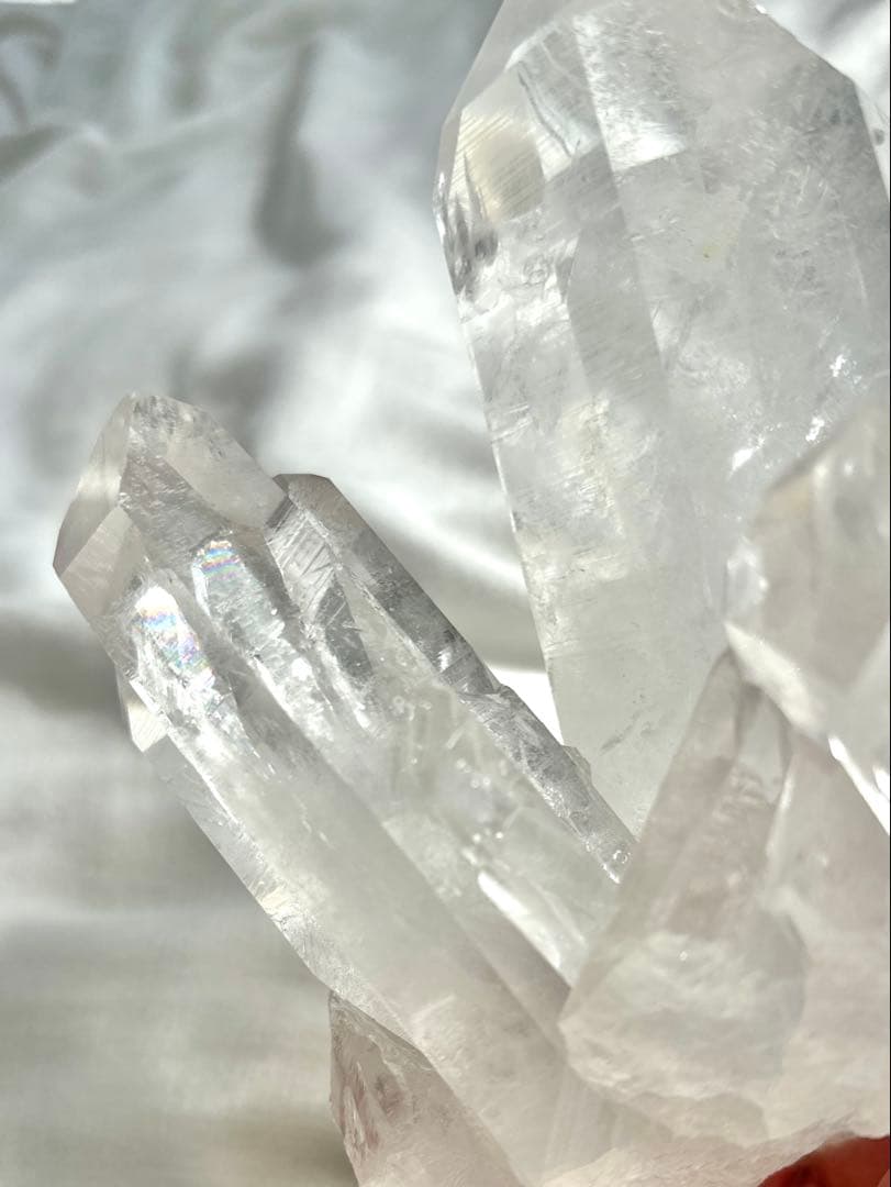 超特大・虹入り　ブラジリアンクォーツ　クラスター　クリスタル　クリアクォーツ