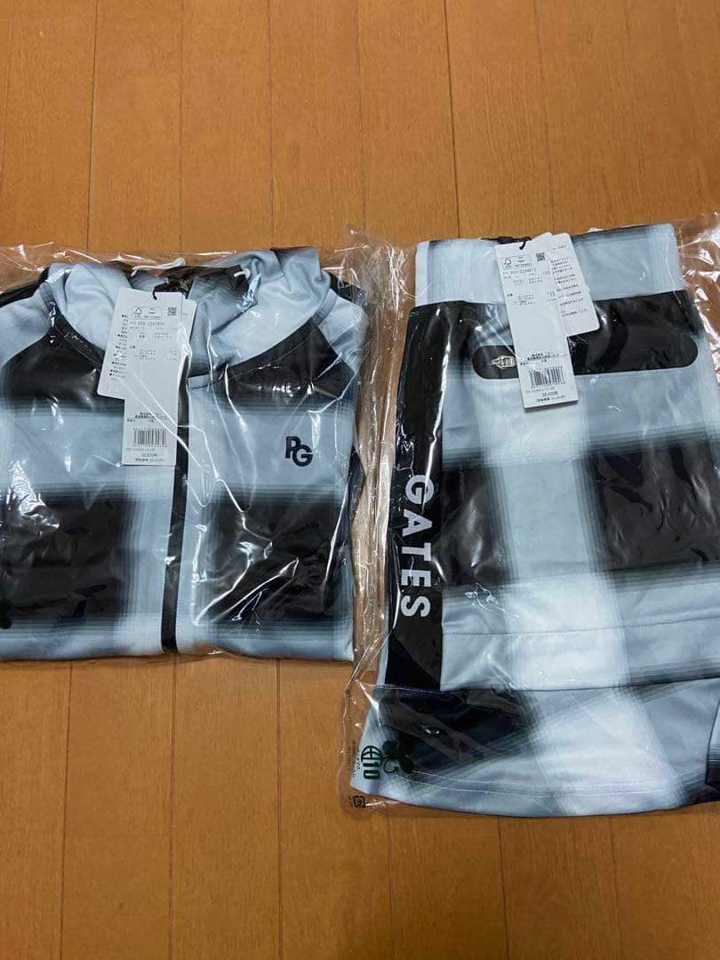 a*マ様 ¥57,200 新品正規品【size2】パーカー　スカート　セットアッ