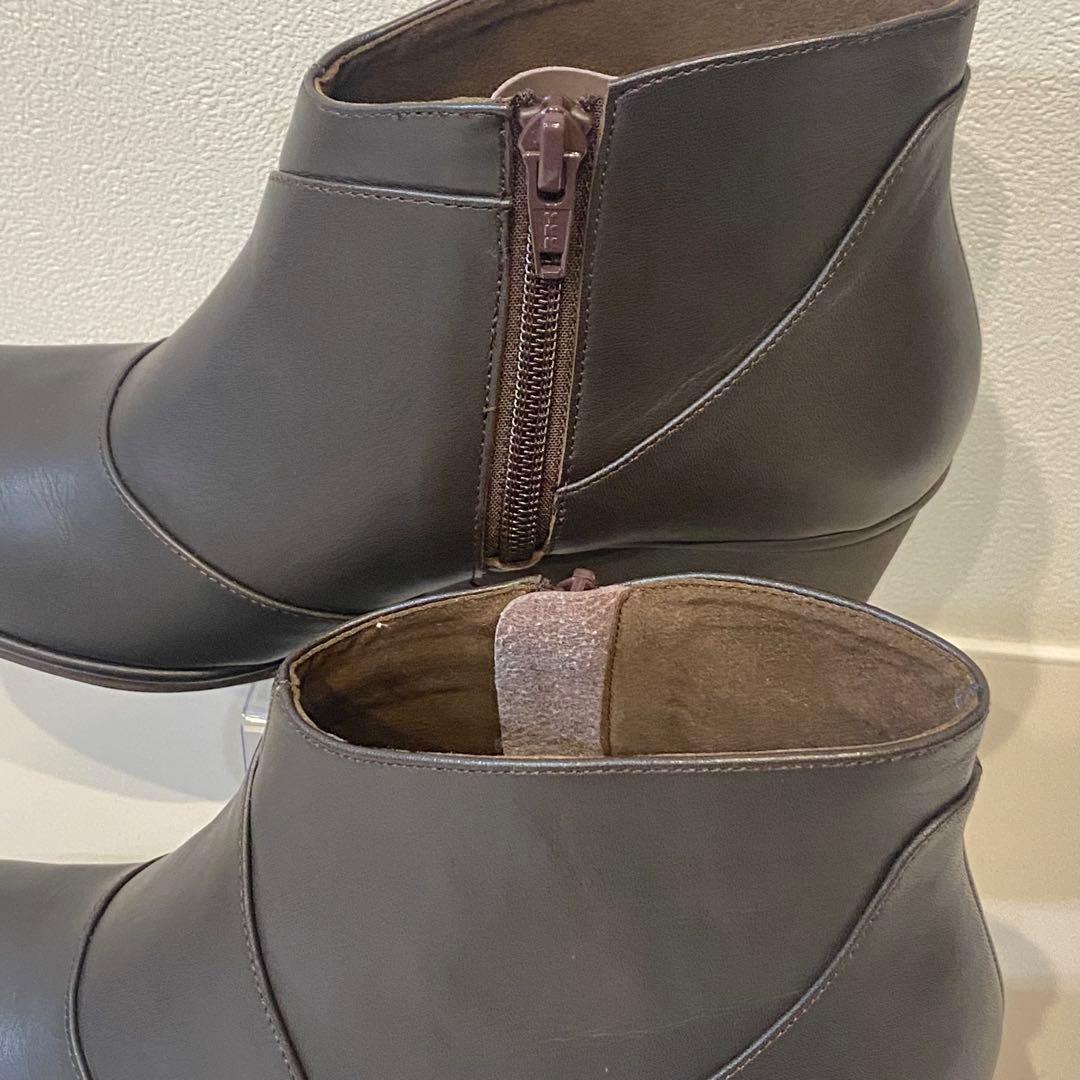 【極美品】asics pedara ウォーキング レザーショートブーツ 23.5