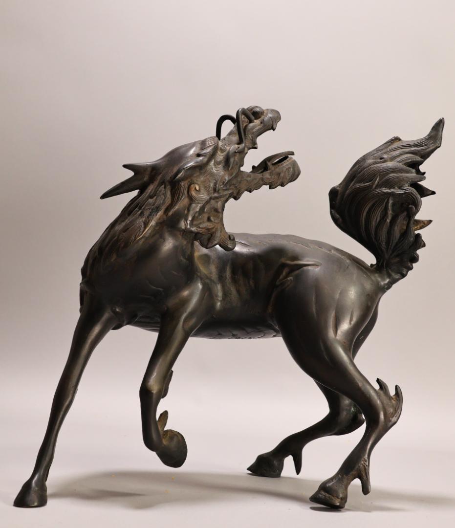 BK441　時代金工　秀雲銘　古銅　麒麟形香炉　高さ29.5㎝　置物 ブロンズ