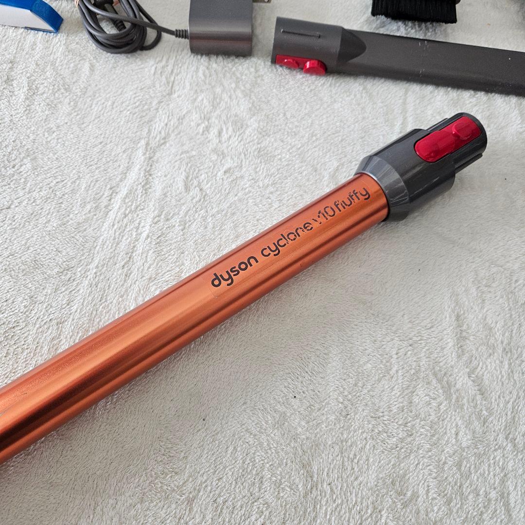 Dyson ダイソン　V10 SV12　コードレスクリーナー　動作OK　簡易清掃