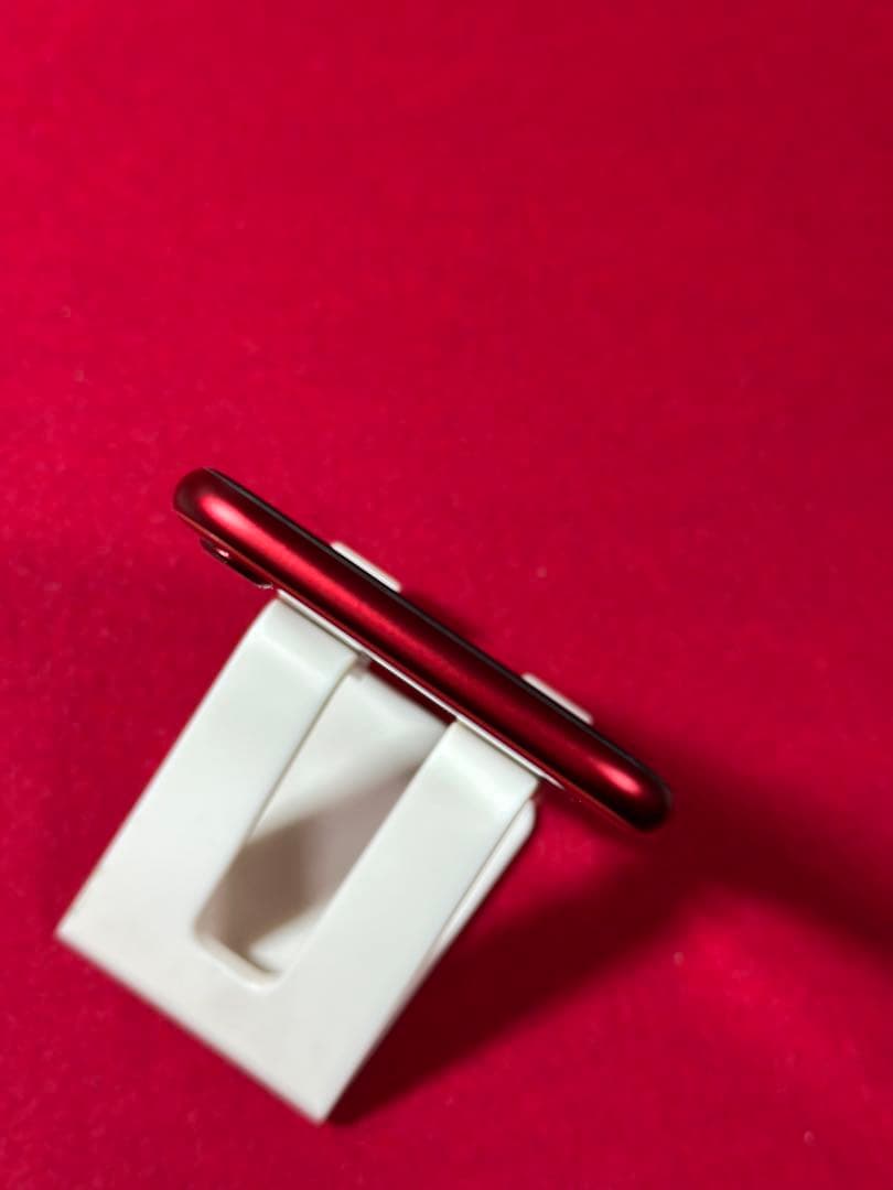 【8689】iPhone SE3第3世代レッド 256GB simフリー