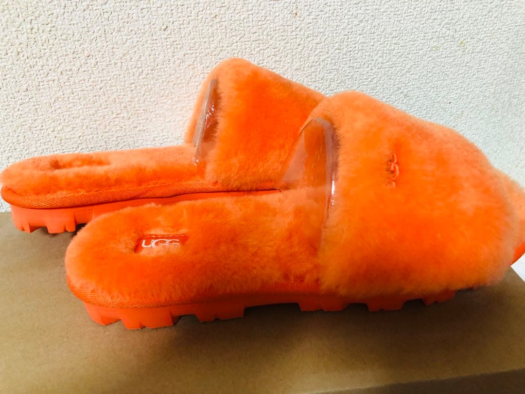 最終値下げ/新品未使用品UGG コゼット　梅田阪急/高島屋限定カラー