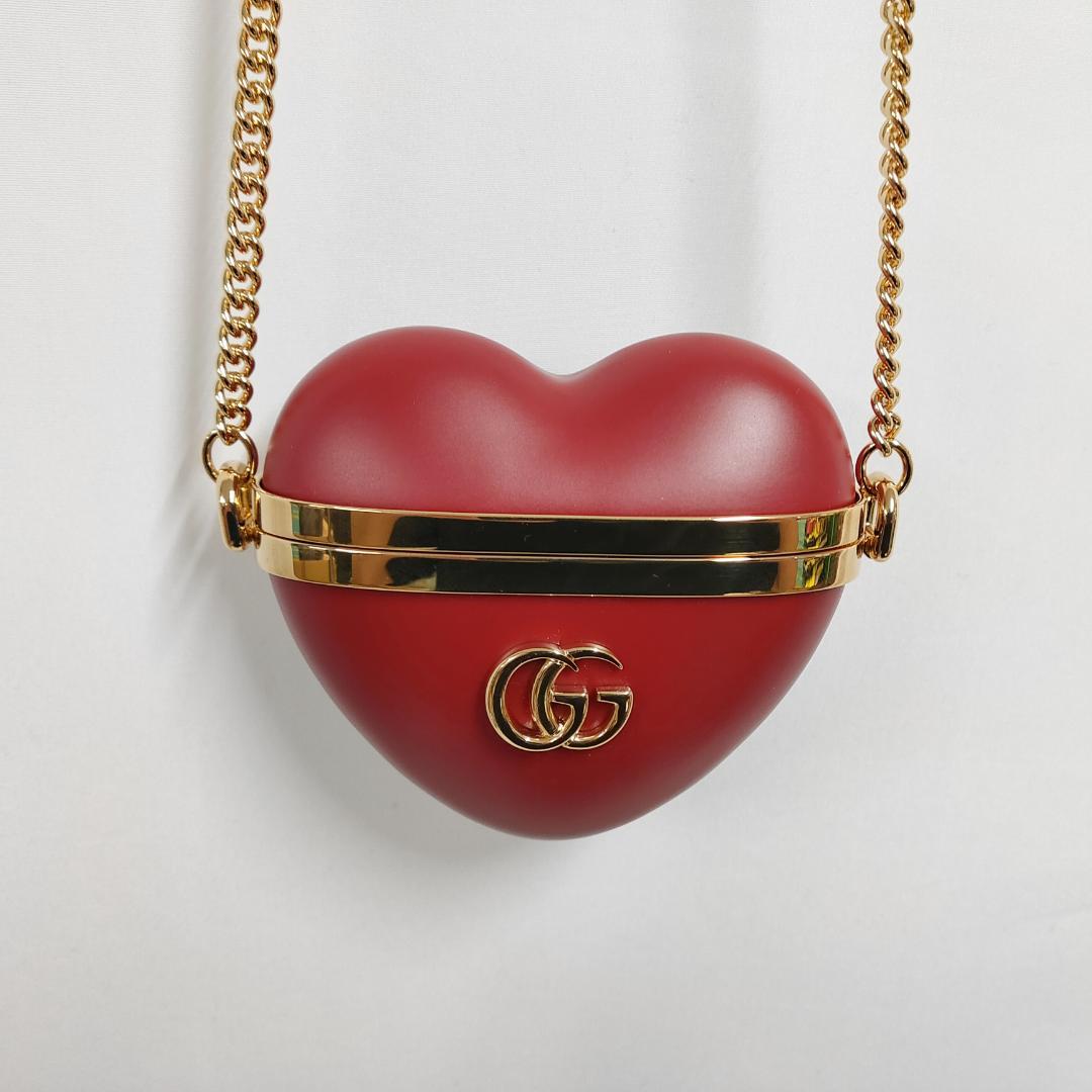 ○★新品未使用 グッチ GGマーモント ハートシェイプエアーポッズケース レッド