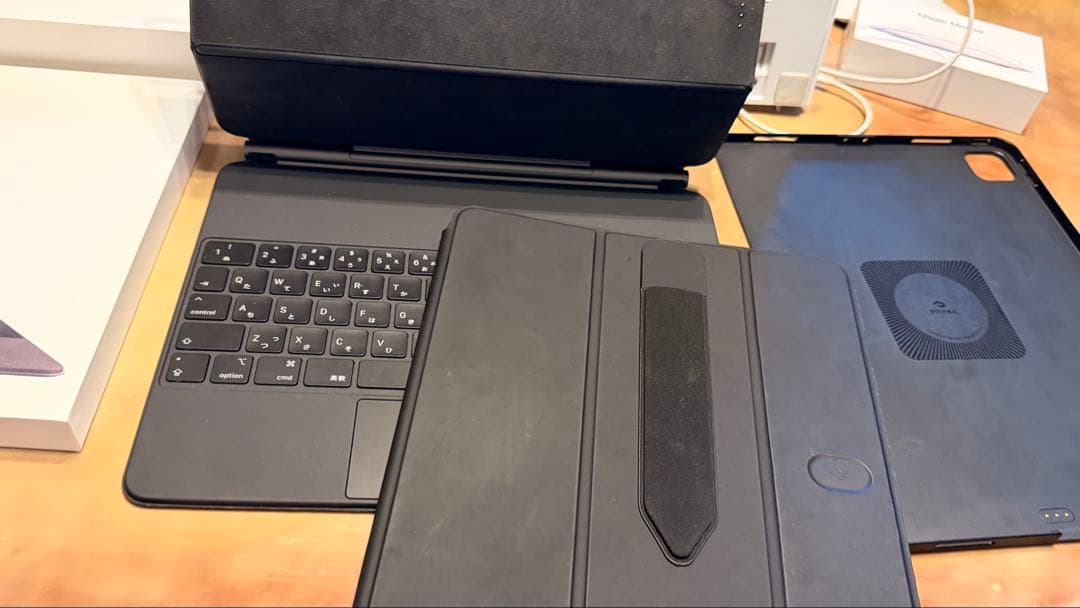 ipad pro 12.9 第6世代、Magic key board 等セット