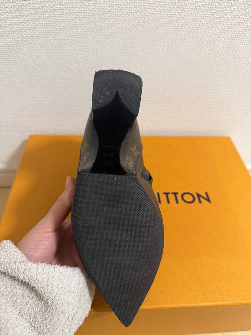 ルイヴィトン　ショートブーツ ポインテッドトゥ　モノグラム